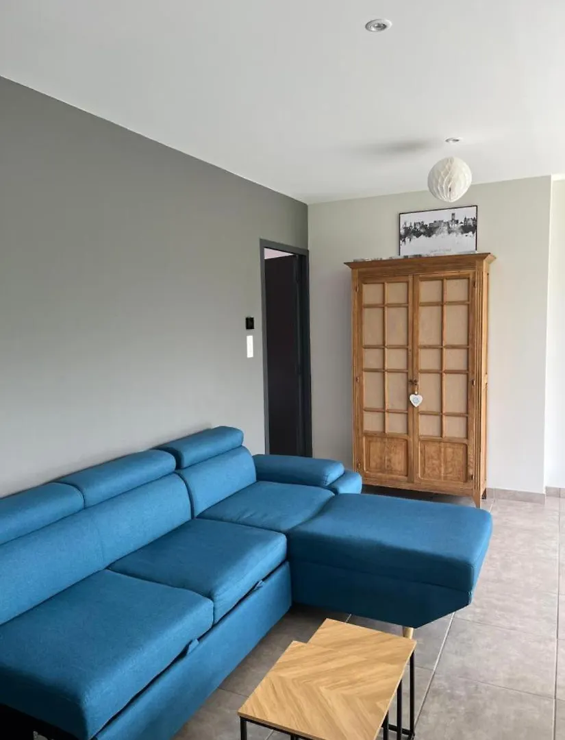 Gites De Landuziere, 8 Couchages Saint-Genet-Lerpt