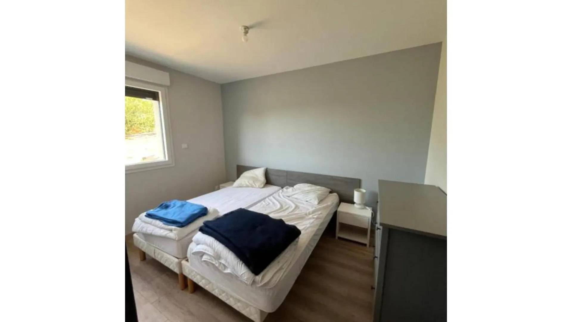 Holiday home Gites De Landuziere, 8 Couchages Saint-Genet-Lerpt