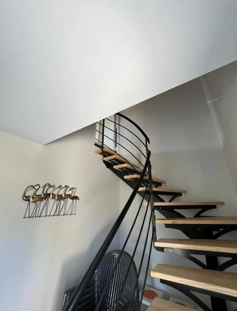 Holiday home Gites De Landuziere, 8 Couchages Saint-Genet-Lerpt France
